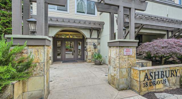 Photo of 18 Dravus St #405, Seattle, WA 98109
