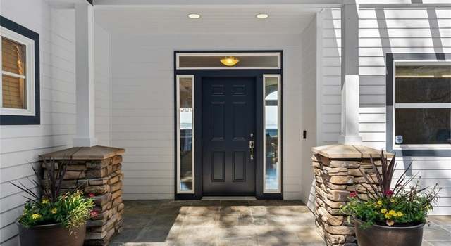 Photo of 407 Vanderlin Dr, Camano Island, WA 98282