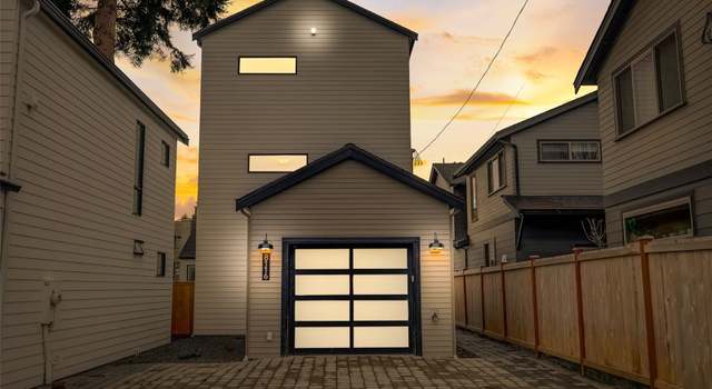 Photo of 8116 Stone Ave N, Seattle, WA 98103