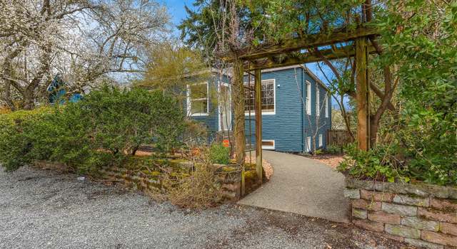 Photo of 9512 Dayton Ave N, Seattle, WA 98103