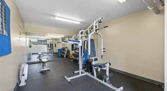 Photo of 4540 8th Ave NE #2002, Seattle, WA 98105
