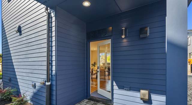 Photo of 8319 Earl Ave NW, Seattle, WA 98117