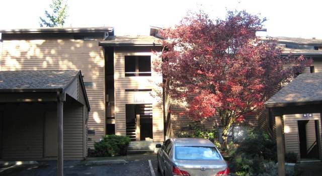 Photo of 110 SW 116th St Unit B12, Seattle, WA 98146