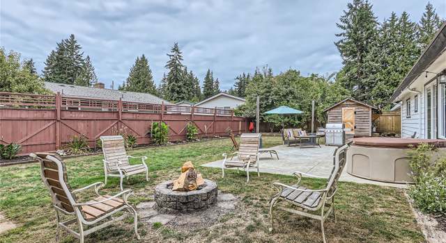 Photo of 15704 56 Ave W, Edmonds, WA 98026