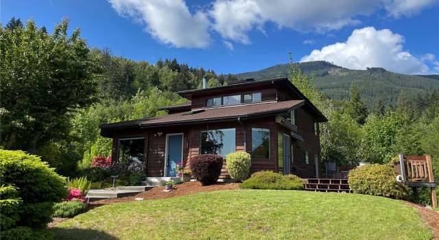 Photo of 108 Long and Winding Rd, Randle, WA 98377