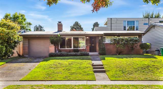 Photo of 3217 W Elmore St, Seattle, WA 98199