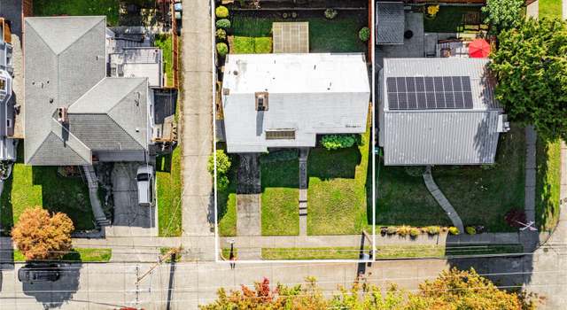 Photo of 3217 W Elmore St, Seattle, WA 98199