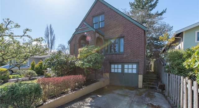 Photo of 9711 Dayton Ave N, Seattle, WA 98103