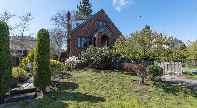 Photo of 9711 Dayton Ave N, Seattle, WA 98103