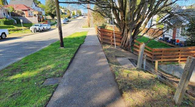 Photo of 826 Chester Ave, Bremerton, WA 98337