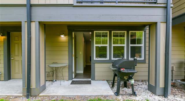 Photo of 2716 SW Sylvan Heights Dr, Seattle, WA 98106