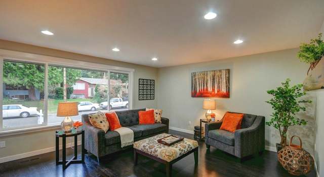Photo of 13339 28th Ave NE, Seattle, WA 98125