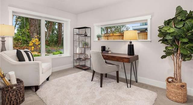 Photo of 4896 194th Ave SE, Issaquah, WA 98027