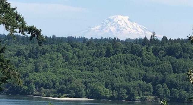 Photo of 1669 Sound Ridge Dr, Bremerton, WA 98312