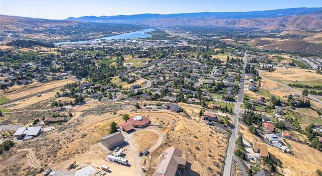 Photo of 80 Soltice Ln, Wenatchee, WA 98801