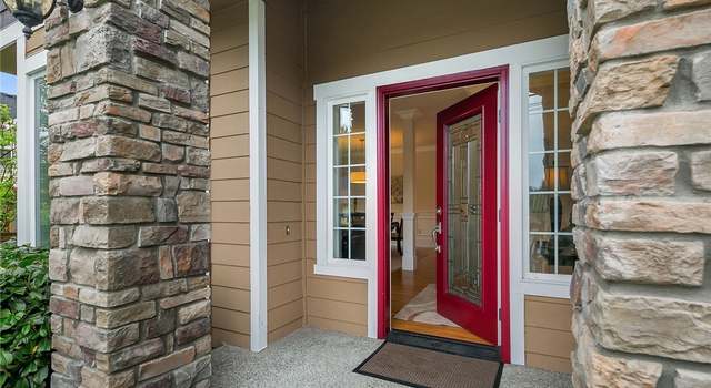 Photo of 3731 NE 19th St, Renton, WA 98056