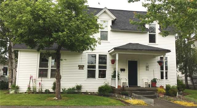 Photo of 810 7th St, Anacortes, WA 98221