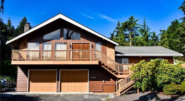 Photo of 1561 Links Way, Oak Harbor, WA 98277