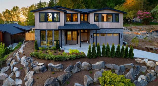 Photo of 10316 NE 43rd St, Kirkland, WA 98033