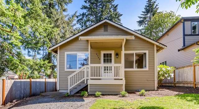 Photo of 3745 SW 98th St, Seattle, WA 98126