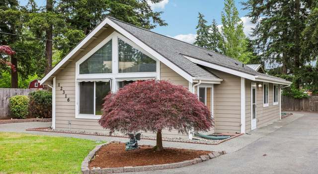 Photo of 12316 8th Ave NE, Seattle, WA 98125