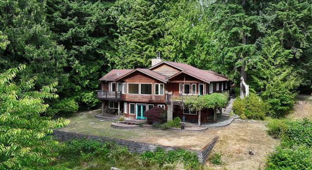 Photo of 3845 Goldfinch Ln, Clinton, WA 98236