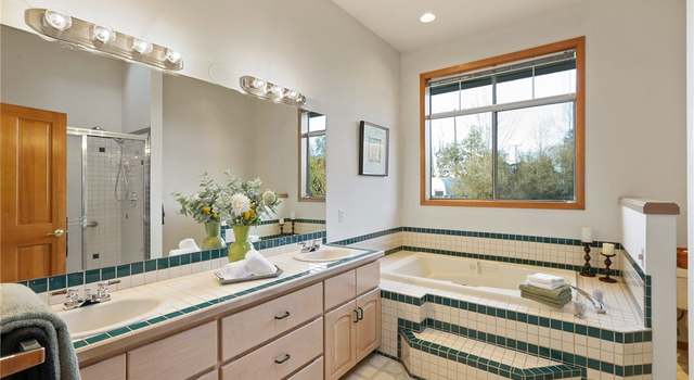 Photo of 1132 N 160th St, Shoreline, WA 98133