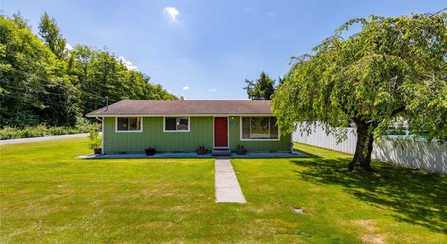 Photo of 23696 Lake Dr, Clearlake, WA 98273
