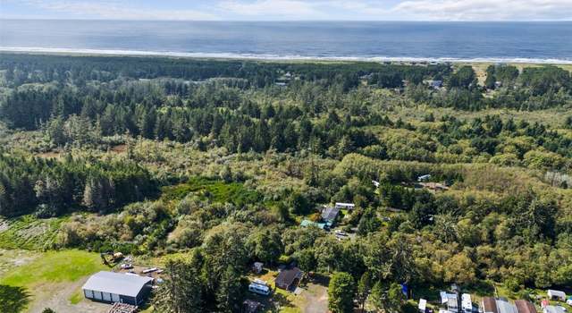 Photo of 153 S Pleasant Dr, Westport, WA 98595