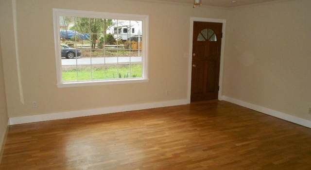 Photo of 19338 Linden Ave N, Shoreline, WA 98133