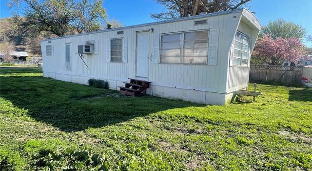 Photo of 101 5th St, Starbuck, WA 99359