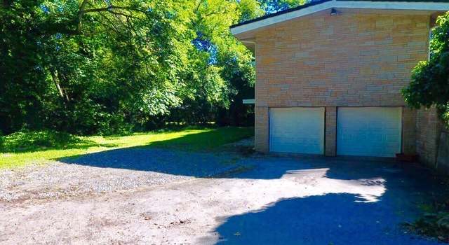 Photo of 17021 1st Ave S, Normandy Park, WA 98166