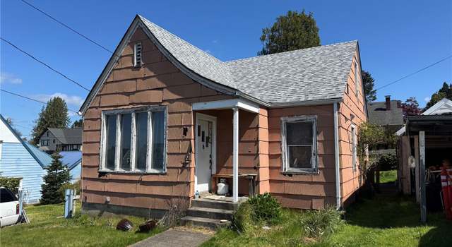 Photo of 235 Columbia St, Cathlamet, WA 98612