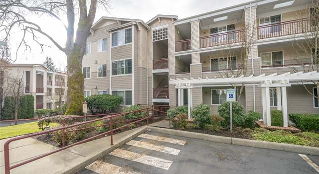 Photo of 1709 134th St SE #3, Bellevue, WA 98005