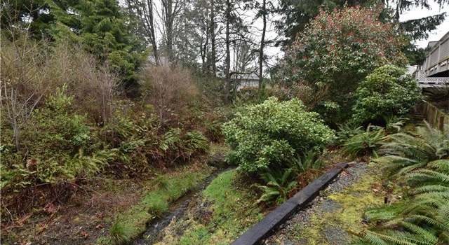 Photo of 2102 Creekside Ln, Anacortes, WA 98221