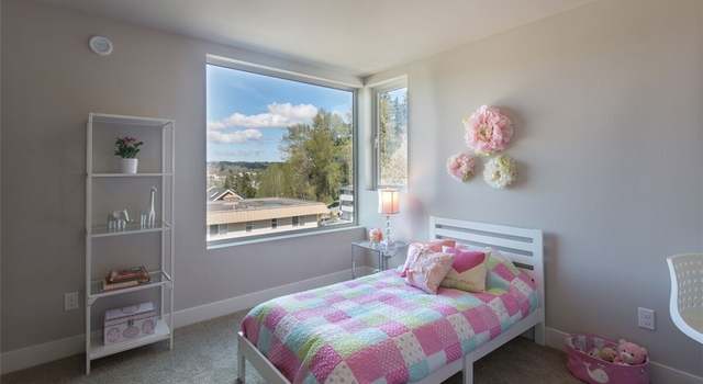 Photo of 16929 NE 82nd St, Redmond, WA 98052