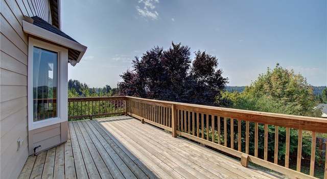 Photo of 646 E Pioneer Loop, La Center, WA 98629