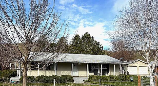 Photo of 510 W 2nd St, Starbuck, WA 99359