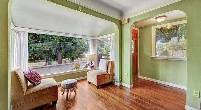 Photo of 11057 10th Ave SW, Seattle, WA 98146