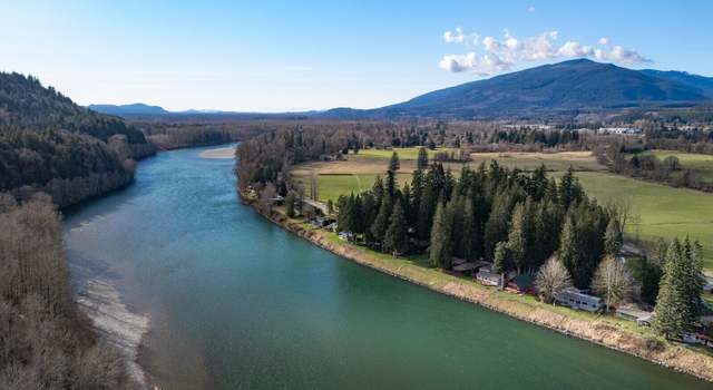 Photo of 8789 Cedar Ct, Sedro Woolley, WA 98284