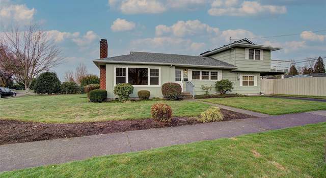 Photo of 703 28th Ave, Longview, WA 98632