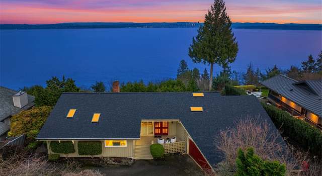 Photo of 10837 Bill Point Blf NE, Bainbridge Island, WA 98110