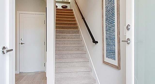 Photo of 8607 22nd Pl NE, Seattle, WA 98115