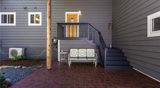 Photo of 9025 SW 274th St, Vashon, WA 98070