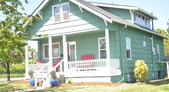 Photo of 1220 15th St, Anacortes, WA 98221