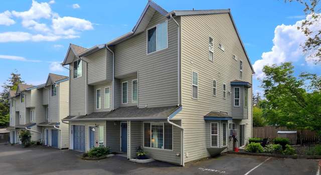 Photo of 12549 Roosevelt Way NE #13, Seattle, WA 98125