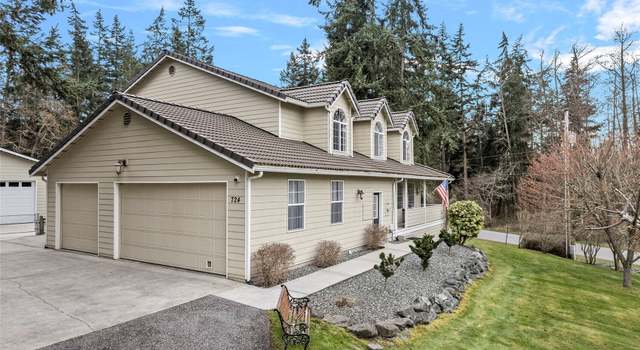 Photo of 724 Greenoch Loop, Oak Harbor, WA 98277