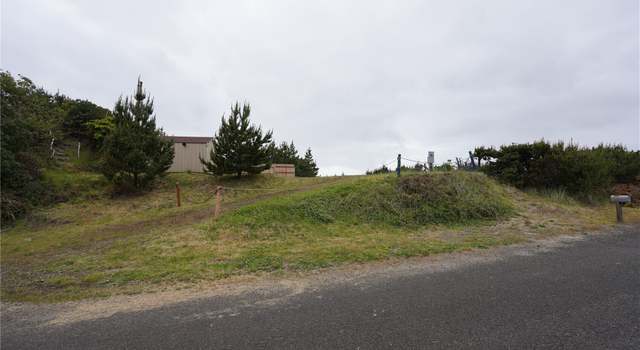 Photo of 30501 J Pl, Ocean Park, WA 98640