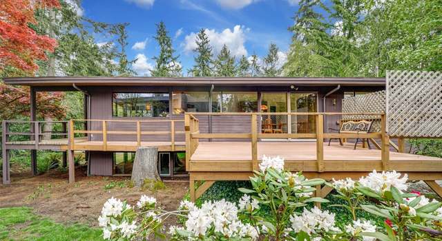 Photo of 3309 Evergreen Point Rd, Medina, WA 98039
