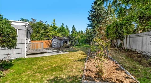 Photo of 18010 North Park Pl N, Shoreline, WA 98133